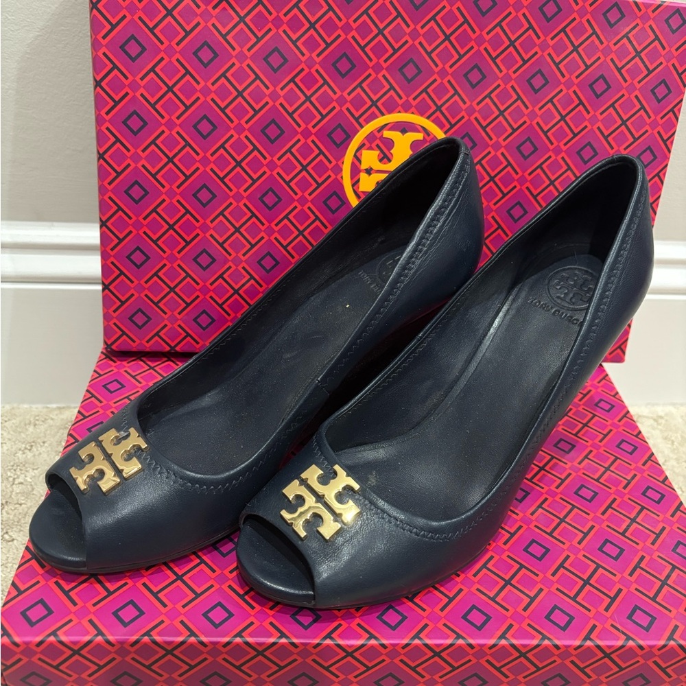 Tory Burch Navy Peep Toe Heels with Gold Logo